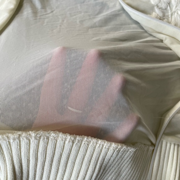 Zip-up Shear Sweater from Italy - Picture 6 of 7